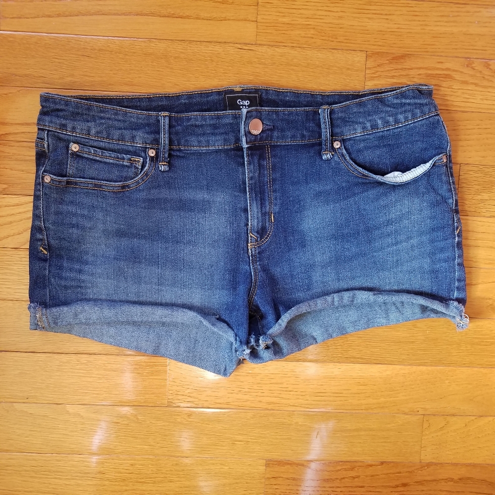 Gap short shorts